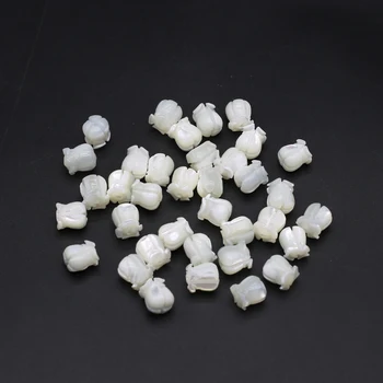 4Pcs DIY Mini Shell Perly Biele Shell Kvet-Tvarované Izolácie Guľôčok Pre Šperky, Takže DIY Náhrdelník Náramok Náušnice Príslušenstvo